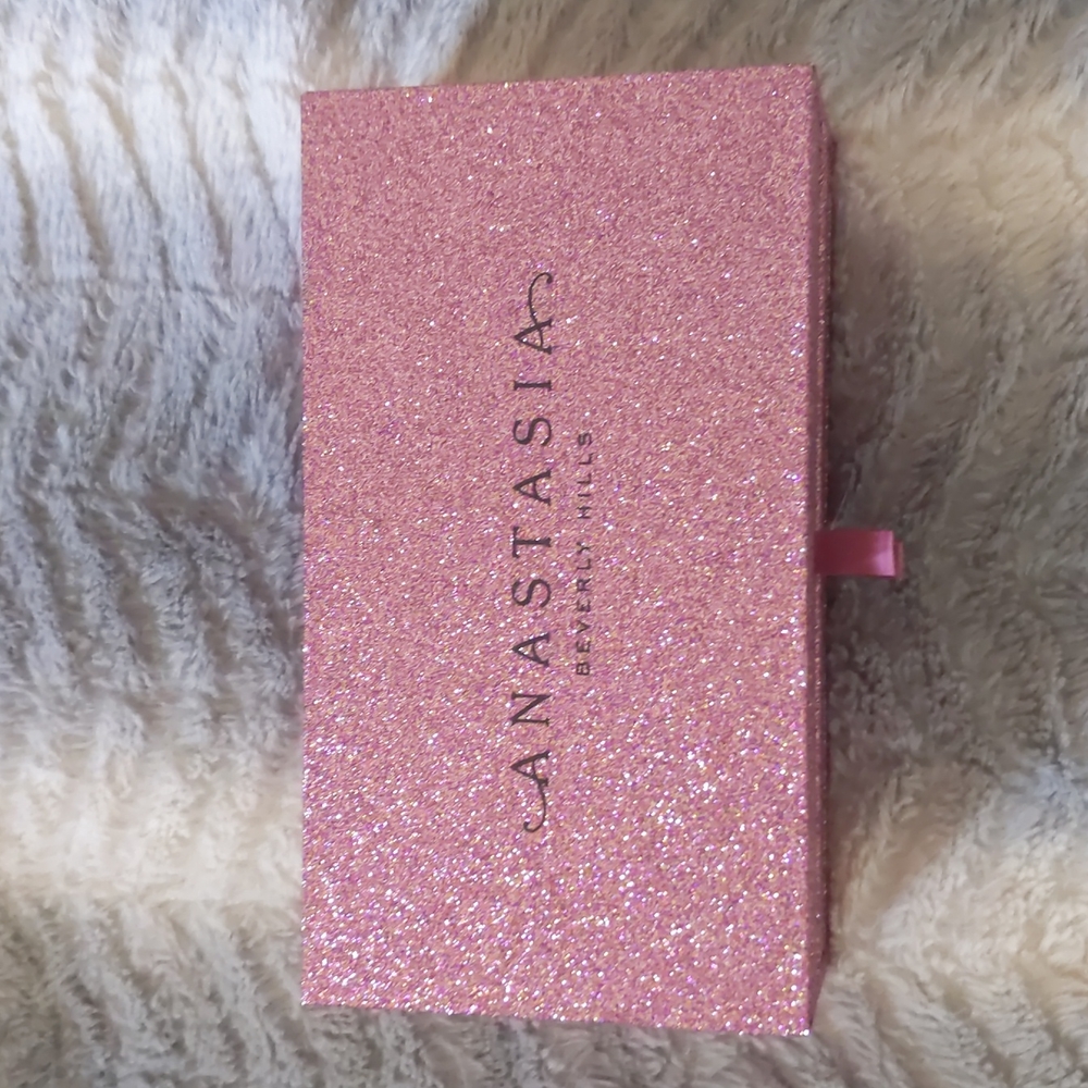 Anastasia Beverly Hills Sultry Palette Vault